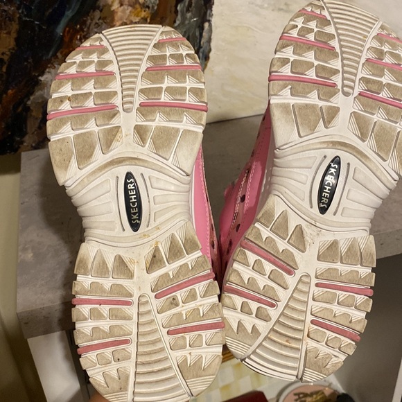 Limited Edition Skechers x Line Friends Pink Choco Sneakers - Picture 11 of 13